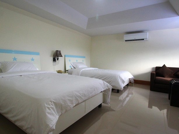 Rim Nahm Hotel