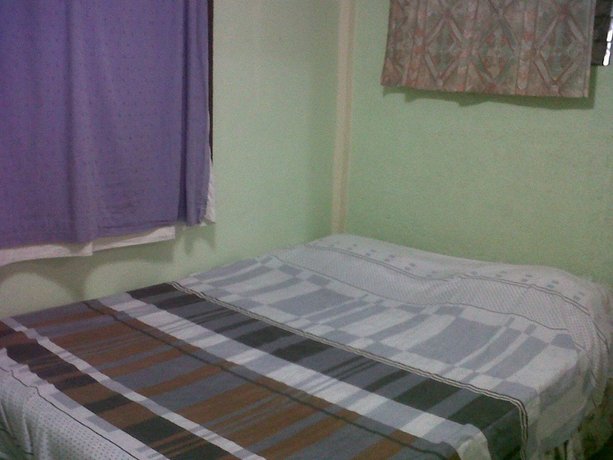 Casa Bonita Inn - Hostel