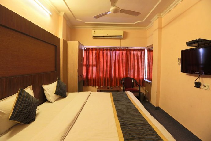 OYO 2289 Hotel Radha Palace