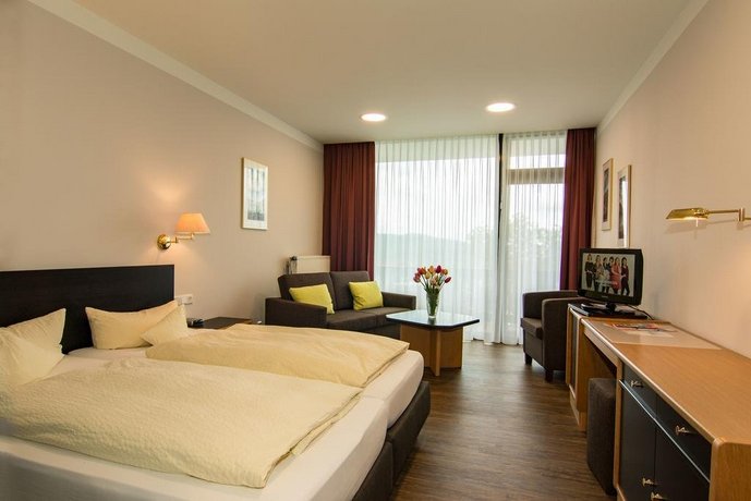 Hotel & Ferienwohnungen Seeschlosschen