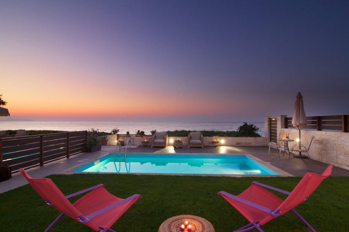 Iris Luxury Beach Front Residence