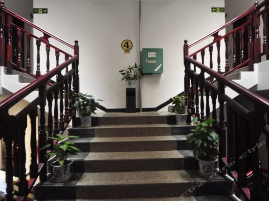 Monai Art Theme Hotel