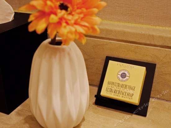 Linjiang Boutique Hotel