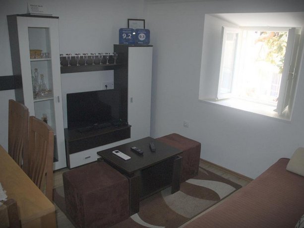 Apartment Tomo
