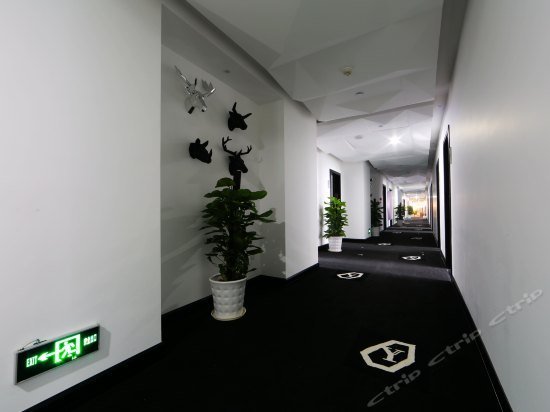 Yuantian Aolan Hotel
