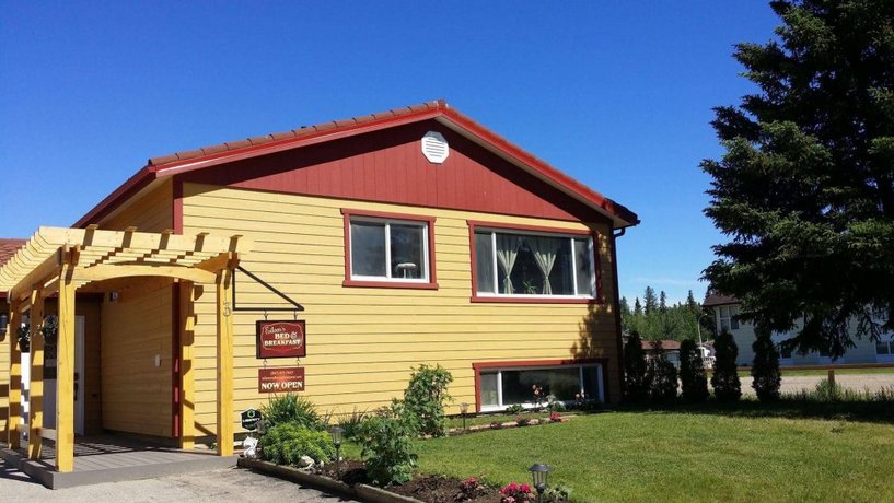 Eileen's Bed & Breakfast/Guest House Hay River Airport Canada thumbnail