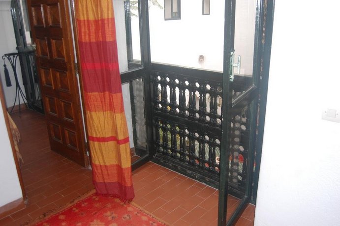Riad O LY