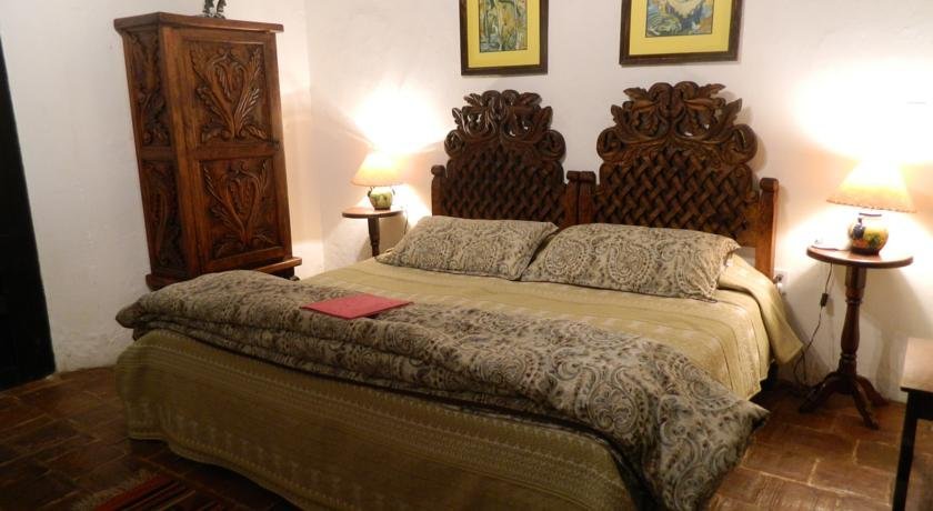 Casa Felipe Flores