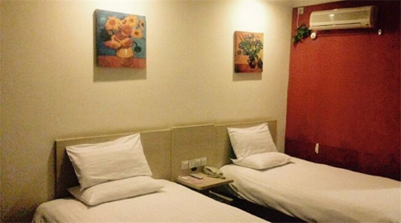 Hanting Express Nantong Yaogang Road