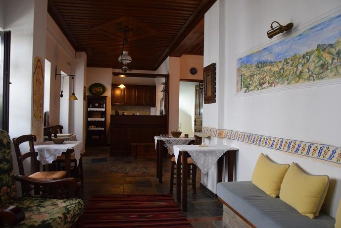 Vera's Traditional House