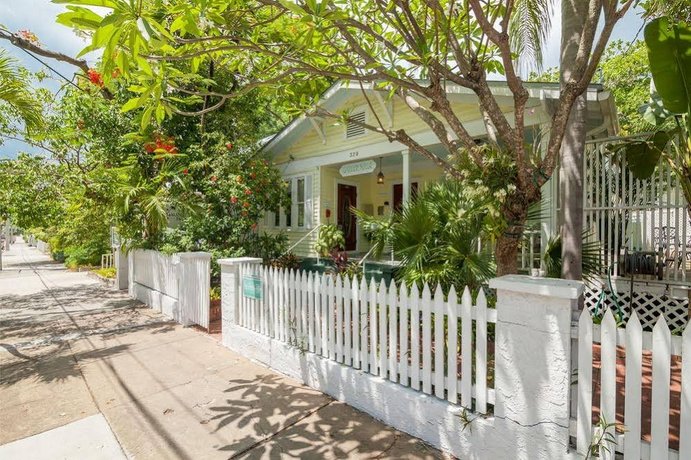 The Garden House Key West Compare Deals