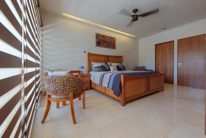Magnificent 3BR condo close to the Caribbean sea by Happy Address
