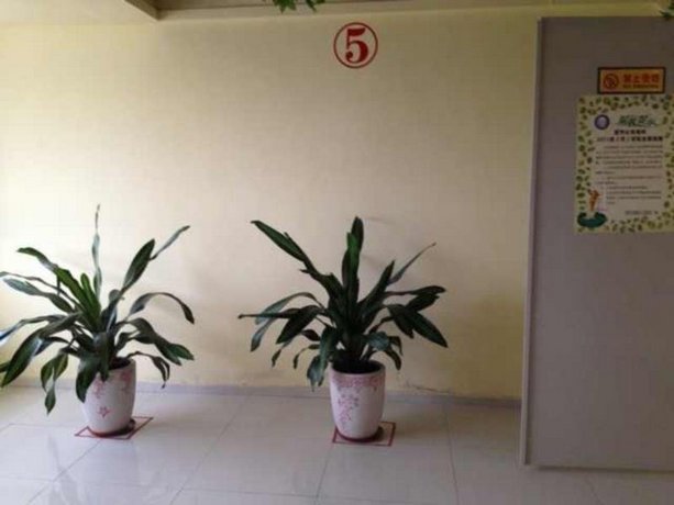 8 Inns Shenzhen Gongming Branch