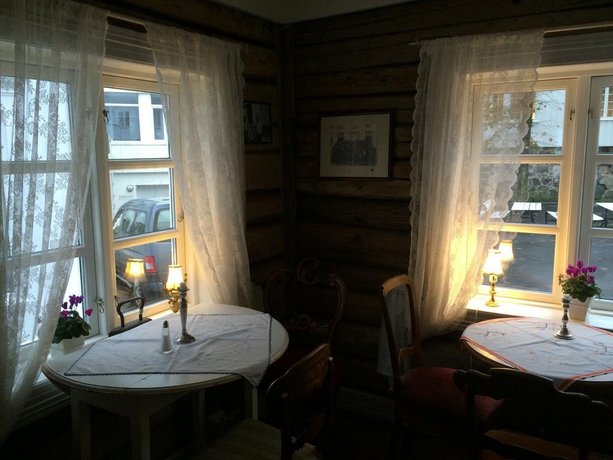 Cafe Ibsen