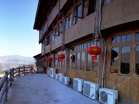 Guilin Longji Zhai Hualou Inn