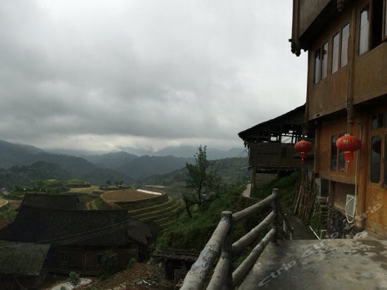 Guilin Longji Zhai Hualou Inn