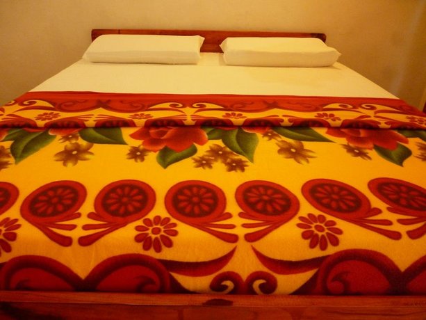 White Rose Guest Inn