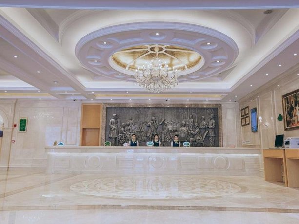 Vienna International Hotel Shenzhen Tian'an Digital City