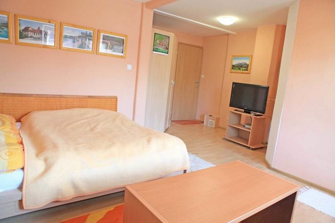 Vila Katarina 151