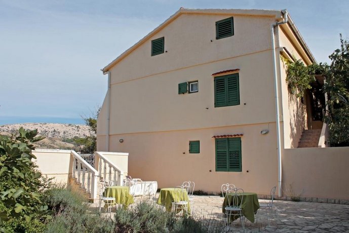 Lokunja Bed&Breakfast