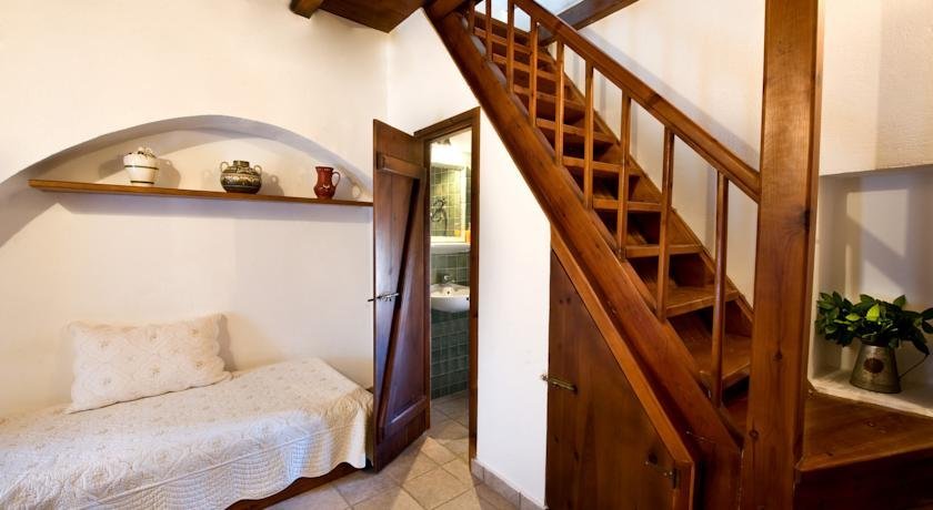 Arapakis Historic Castle