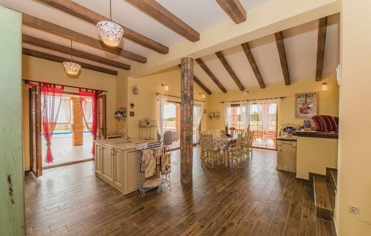 Villa Melody Novalja