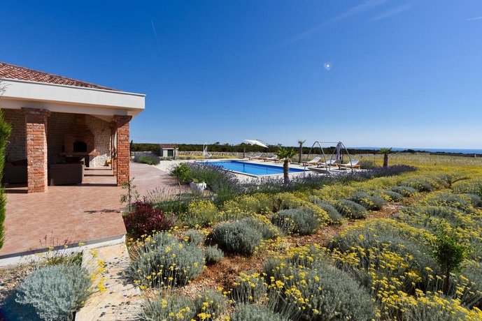 Villa Melody Novalja