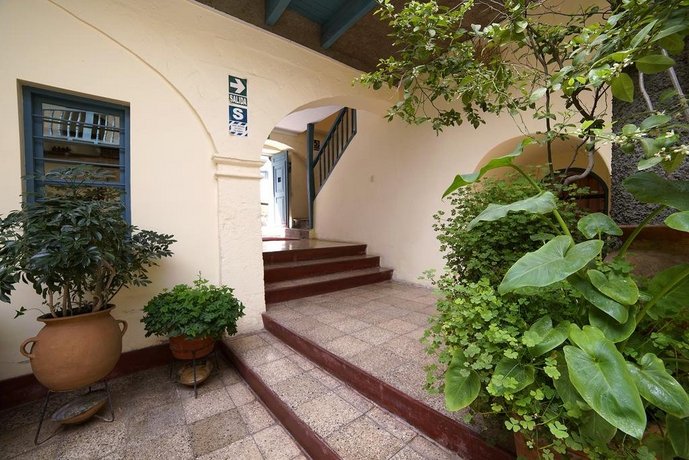 Hostal Suecia 2