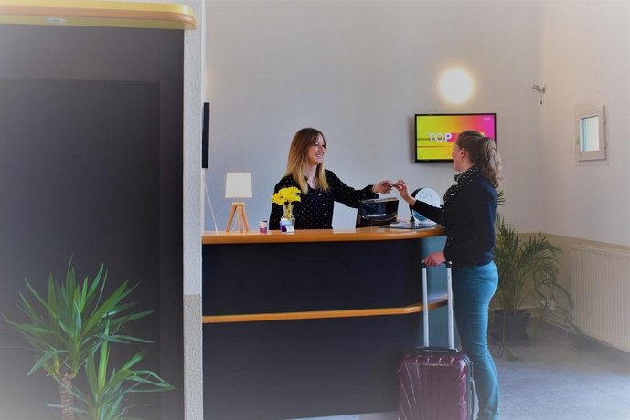 Hotel Inn Design Resto Novo Chateaubriant Ex Ibis Budget