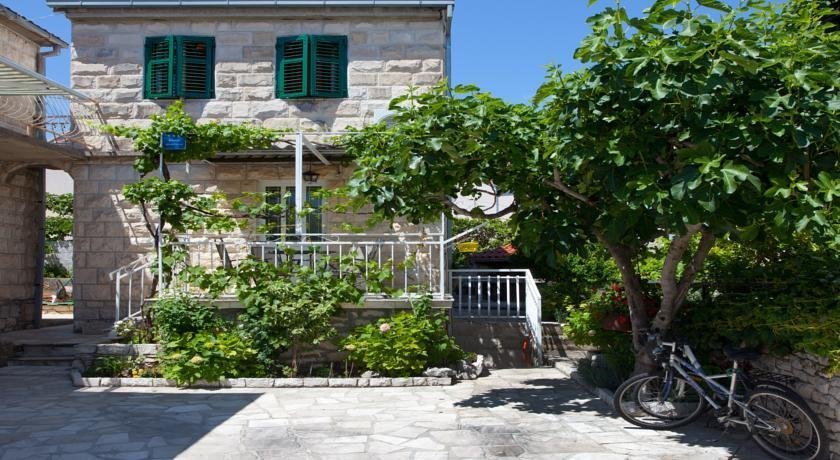 Casa Varos
