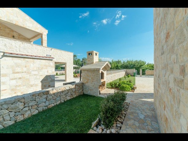 Villa St Vid