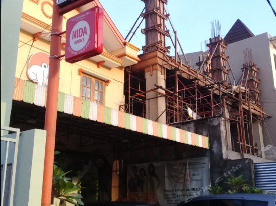 Cabin Hotel Bhayangkara