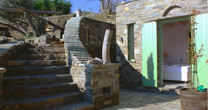 Villa Tripotamos