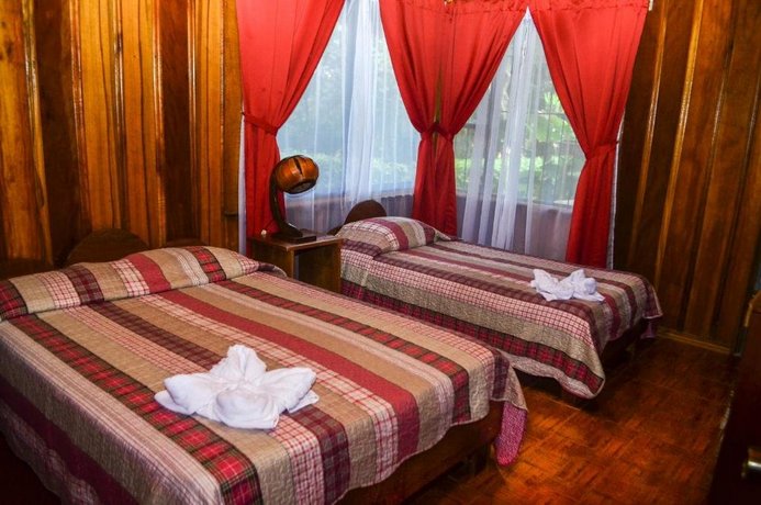 Hotel Miramontes