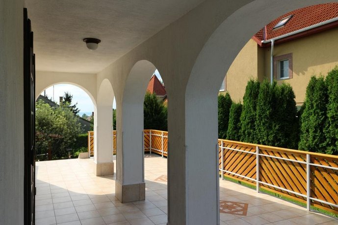 Napfeny villa