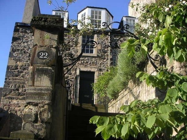 Calton Hill Apartment