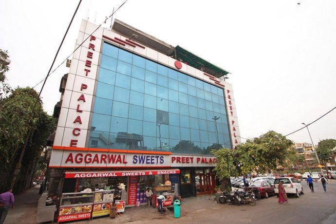 OYO 2705 Hotel Preet Palace