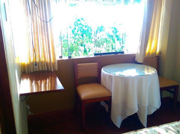 Hostal La Rivera