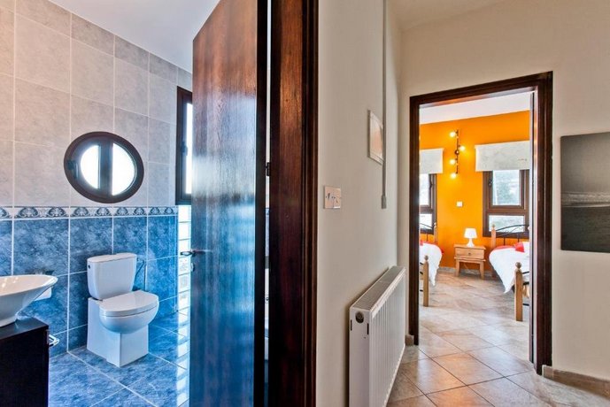 Kallinousa Beach Villa