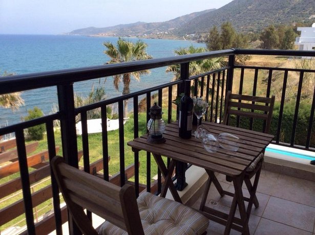 Kallinousa Beach Villa