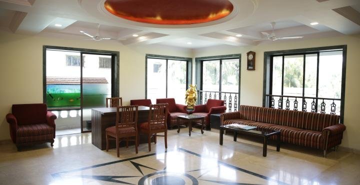 OYO 7293 Basilica Holiday Home