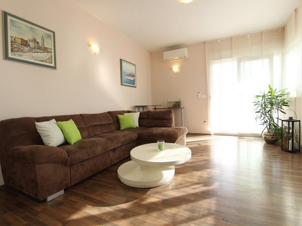 Holiday Home Ana Privlaka