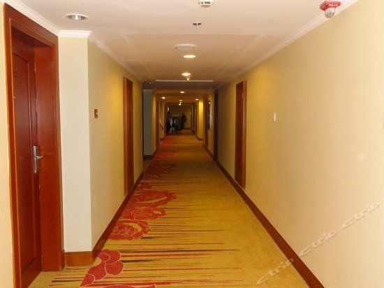 Yijing Garden Resort & Spa Hotel Training Center