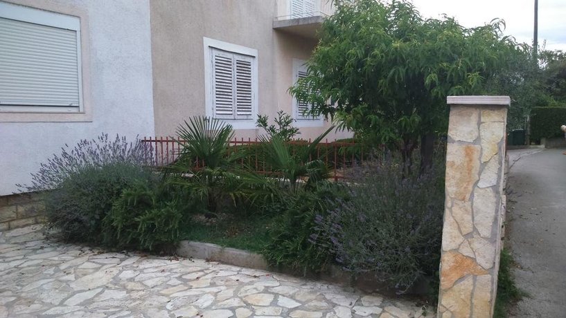 Apartments Lola Biograd na Moru