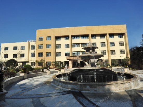 Feidong Hotel