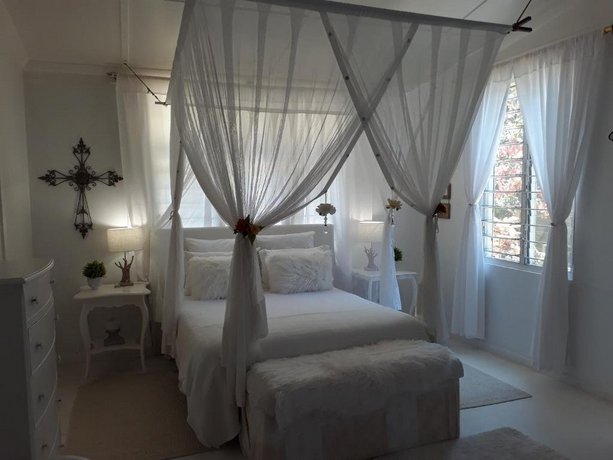 St Lucia Kingfisher Lodge