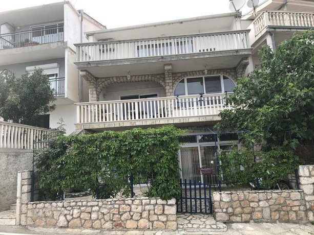 Ivancica Apartments