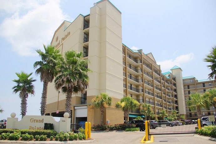 Grand Pointe 411