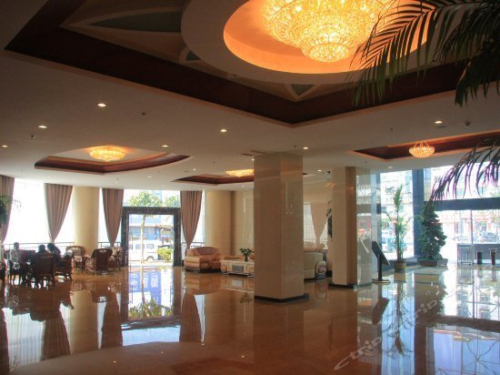 Huayi Business Hotel Kunming