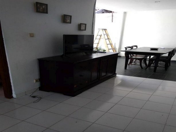 Amira Homestay